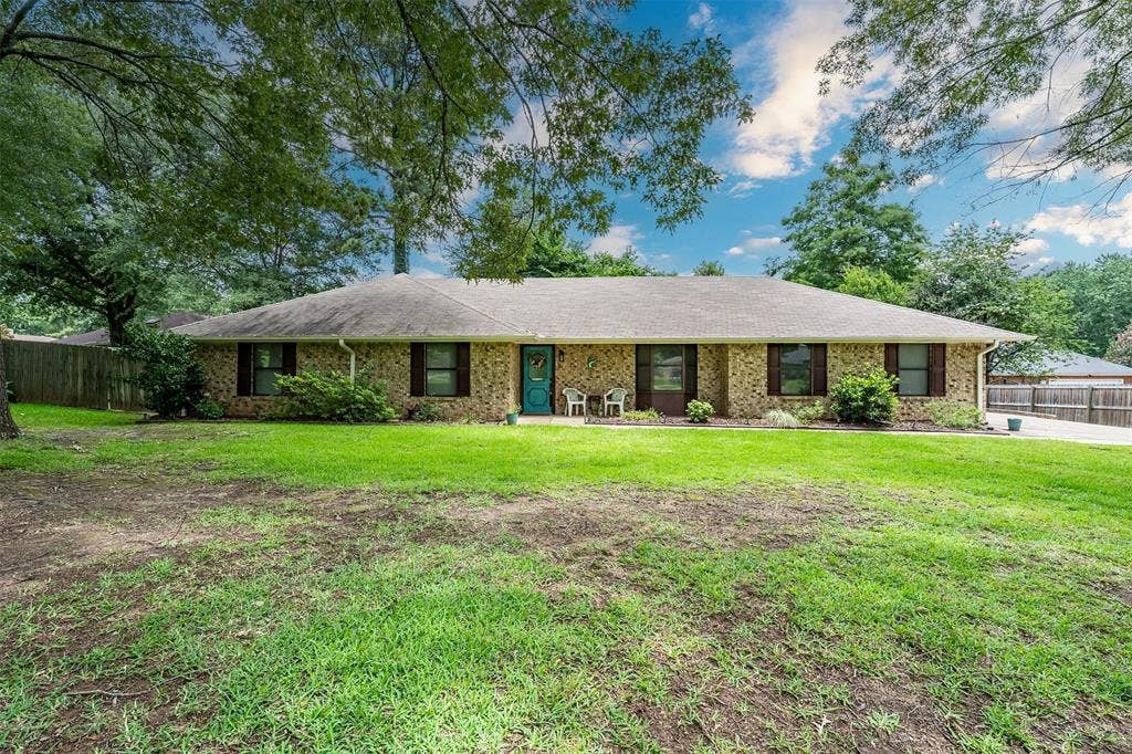 354 Royal Circle, Whitehouse, TX 75791 354 Royal Circle, Whitehouse, TX 75791