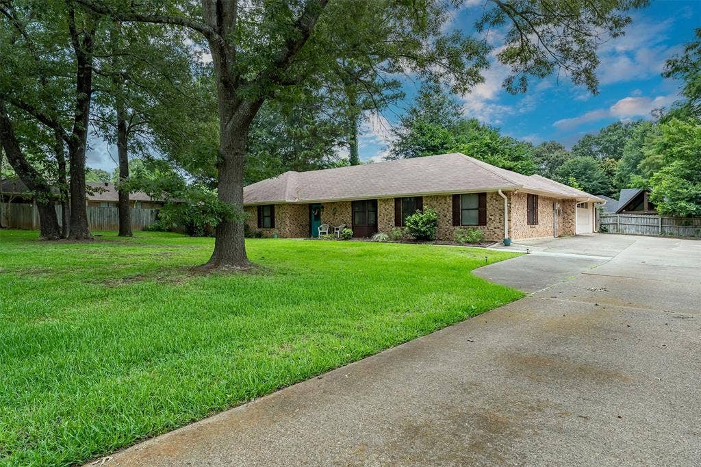 354 Royal Circle, Whitehouse, TX 75791 354 Royal Circle, Whitehouse, TX 75791