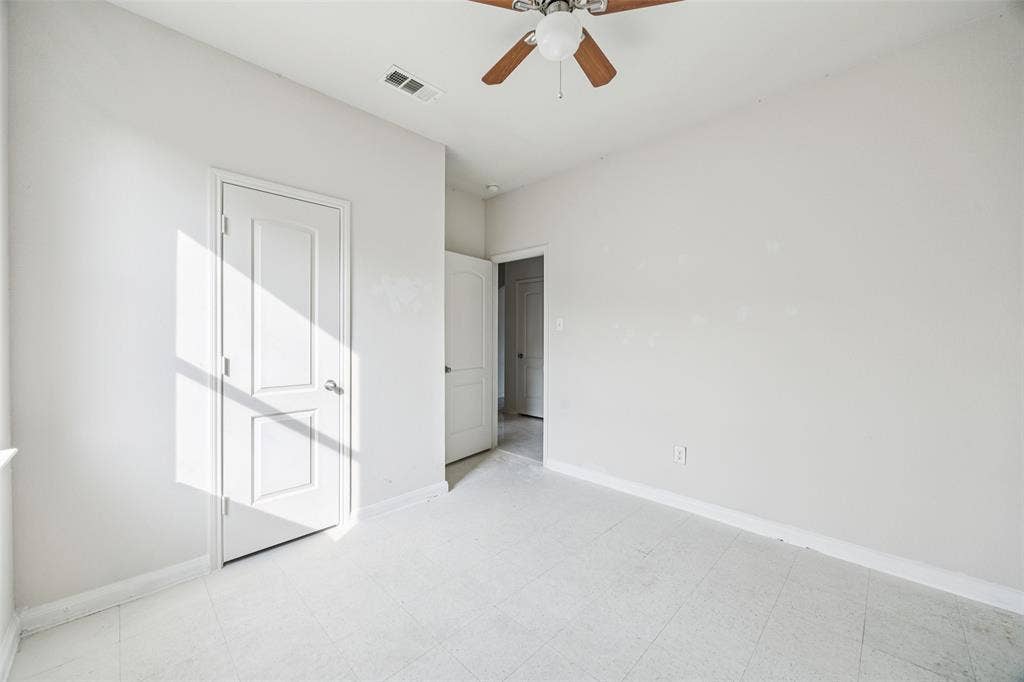 1020 Walnut Ridge Drive, Hutchins, TX 75141 1020 Walnut Ridge Drive, Hutchins, TX 75141
