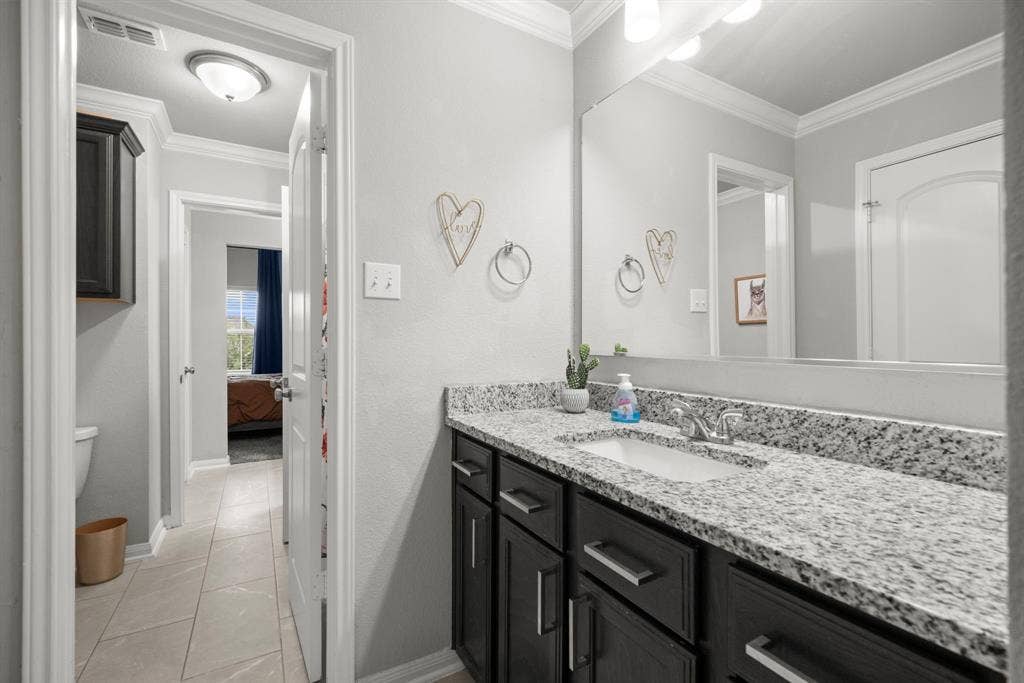 3221 Samson Drive, Waco, TX 76655 3221 Samson Drive, Waco, TX 76655