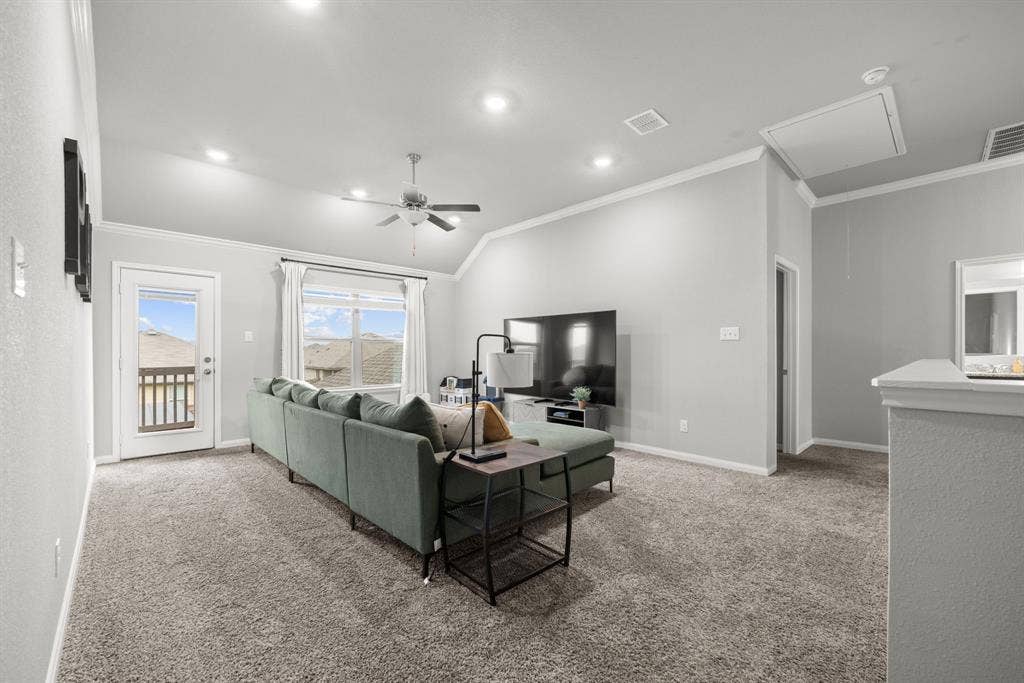 3221 Samson Drive, Waco, TX 76655 3221 Samson Drive, Waco, TX 76655