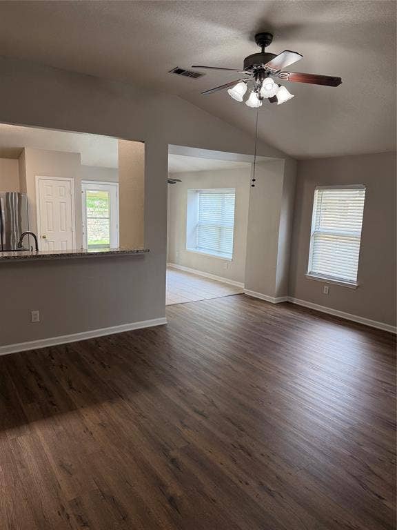 6744 Geyser Trail, Watauga, TX 76137 6744 Geyser Trail, Watauga, TX 76137