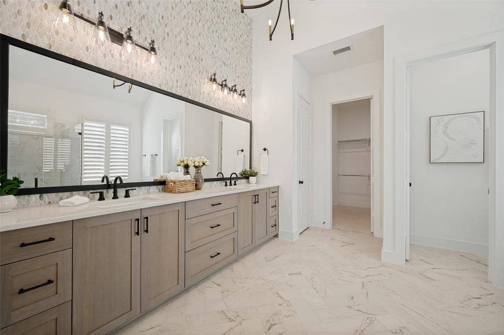 3181 Genevieve Lane, Prosper, TX 75078 Master Bathroom