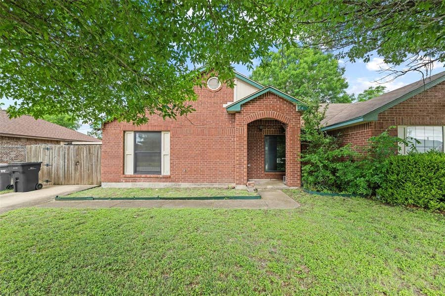 Property photo for 734 Lemons Street, Cedar Hill, TX