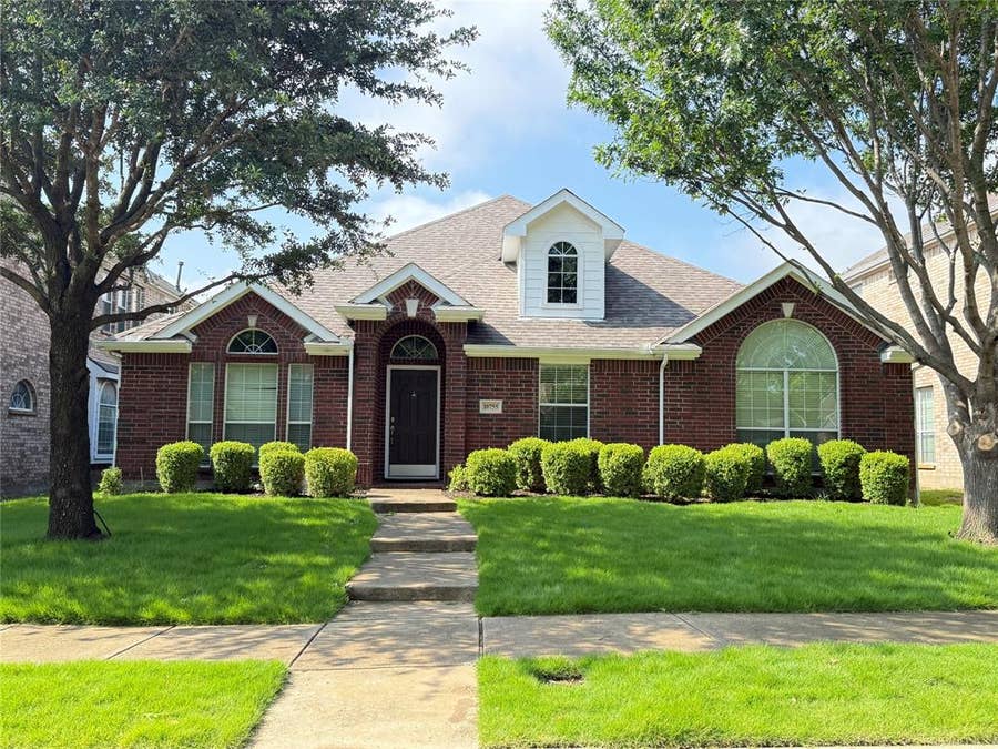 Property photo for 10755 Providence Drive, Frisco, TX