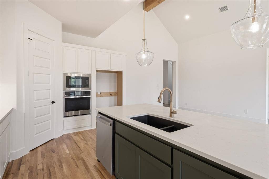 910 Sandpiper Drive, Aledo, TX 76008 910 Sandpiper Drive, Aledo, TX 76008