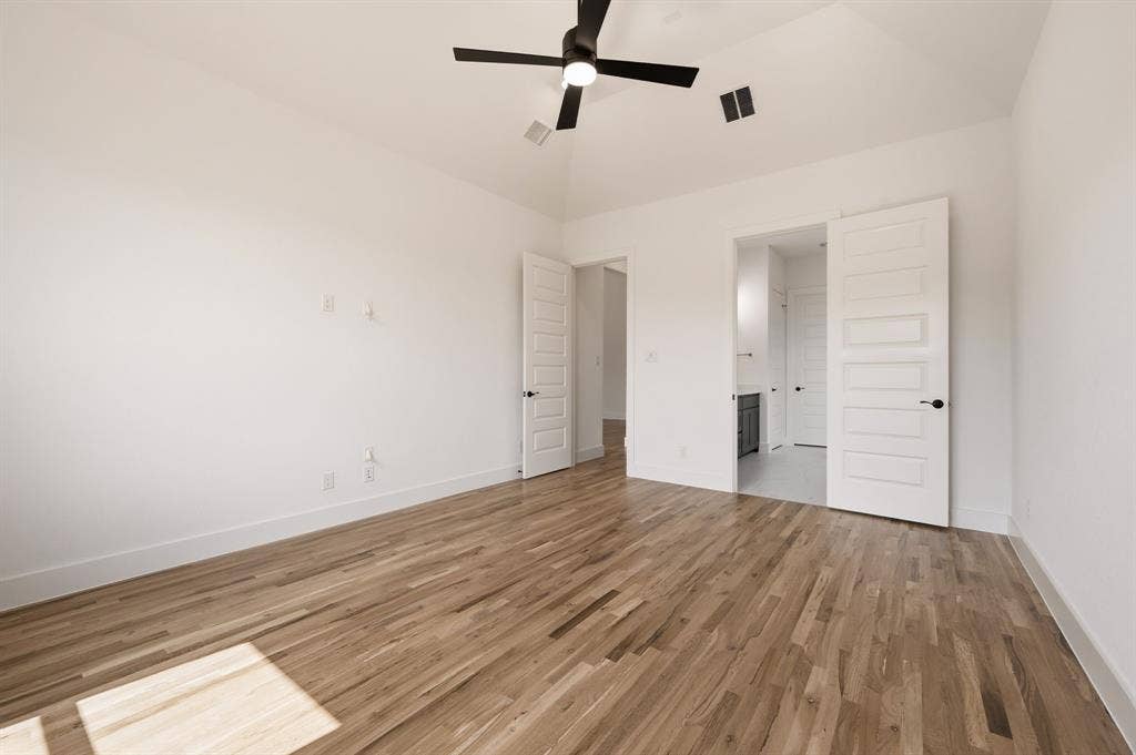 910 Sandpiper Drive, Aledo, TX 76008 910 Sandpiper Drive, Aledo, TX 76008