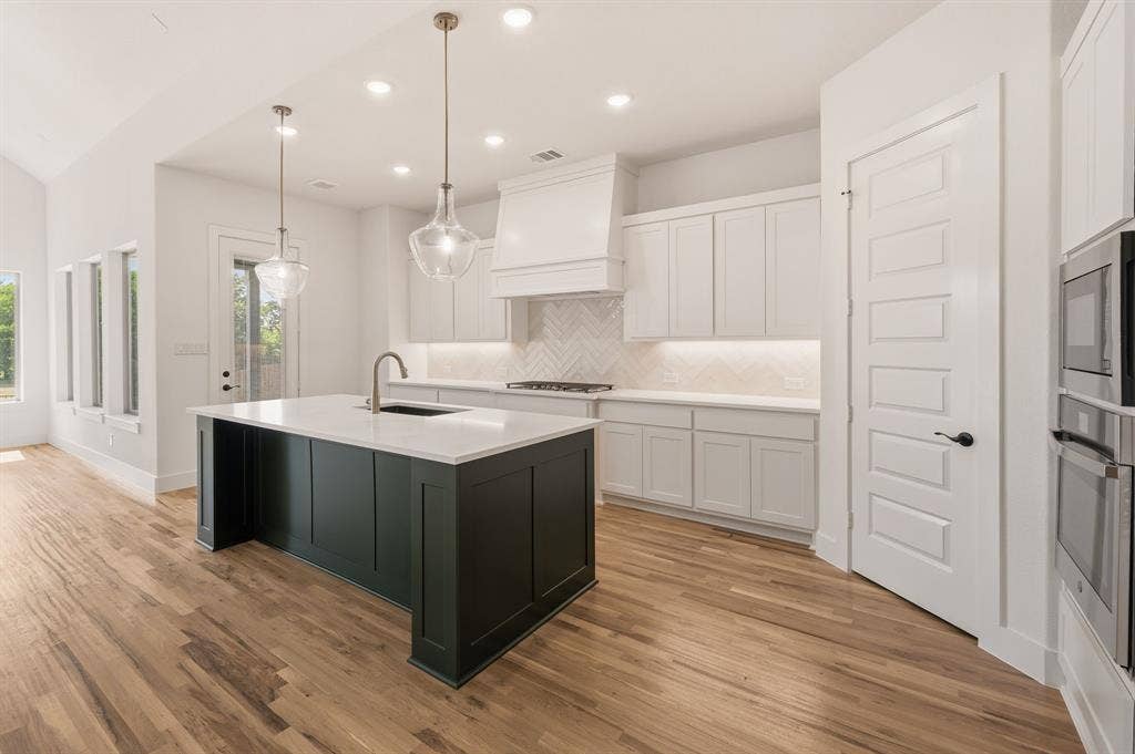 910 Sandpiper Drive, Aledo, TX 76008 910 Sandpiper Drive, Aledo, TX 76008