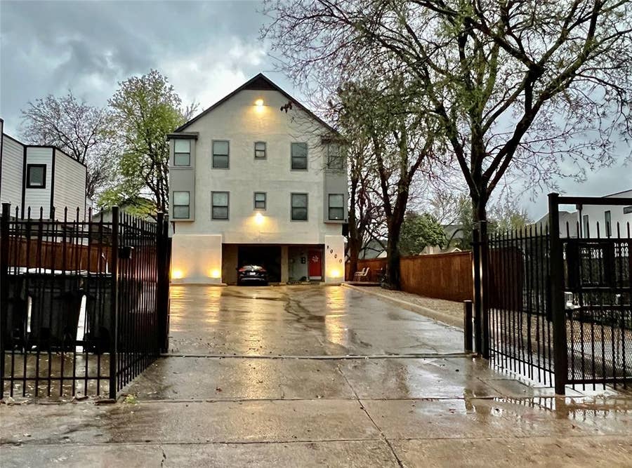 Property photo for 5969 Lewis Street, #201, Dallas, TX