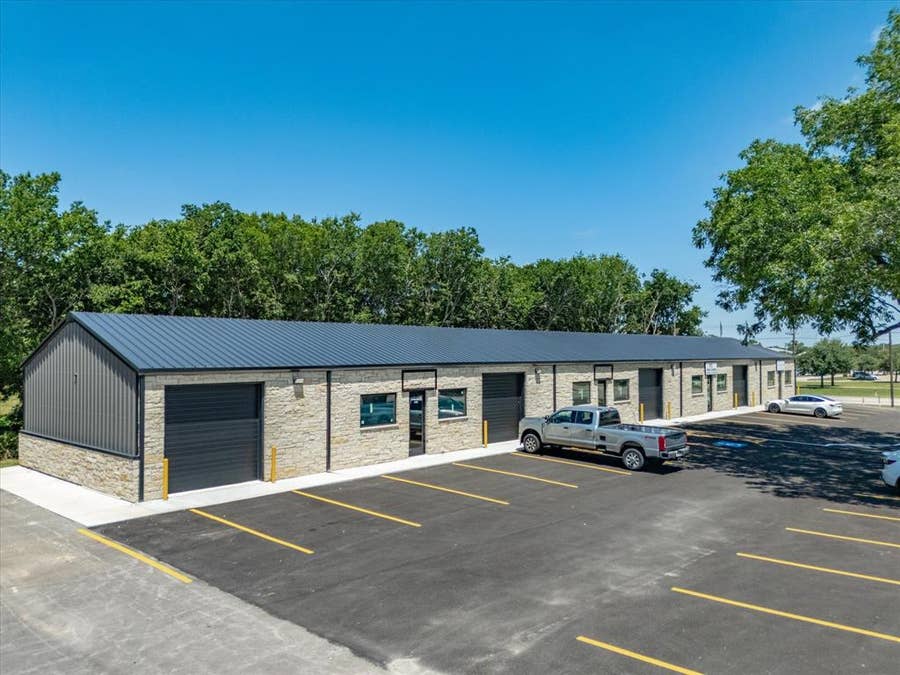 Property photo for 170 West Side Drive, Decatur, TX