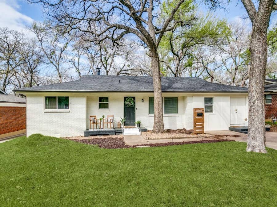Property photo for 708 Oakwood Drive, Euless, TX