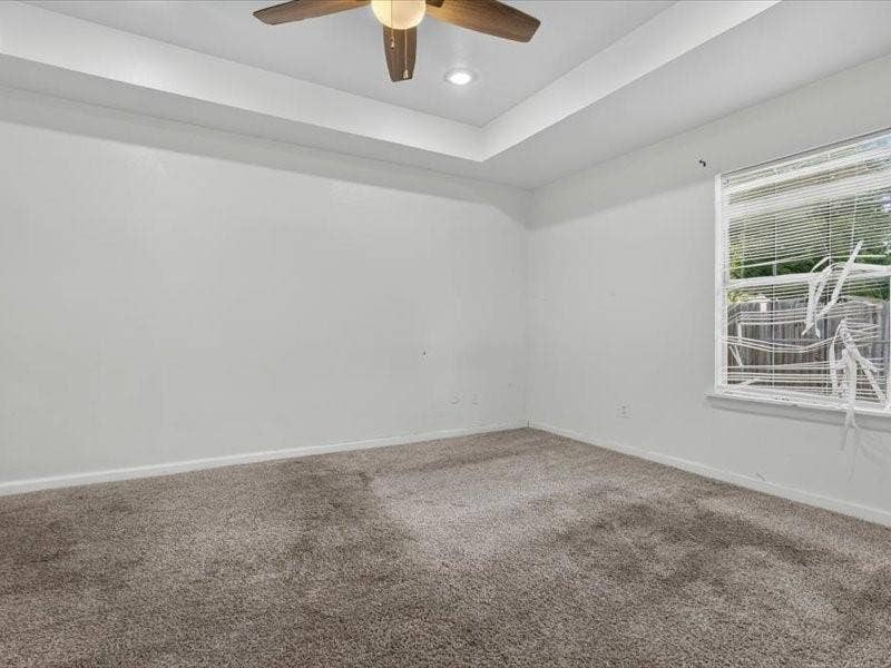 6633 Emhouse Street, Dallas, TX 75232 6633 Emhouse Street, Dallas, TX 75232