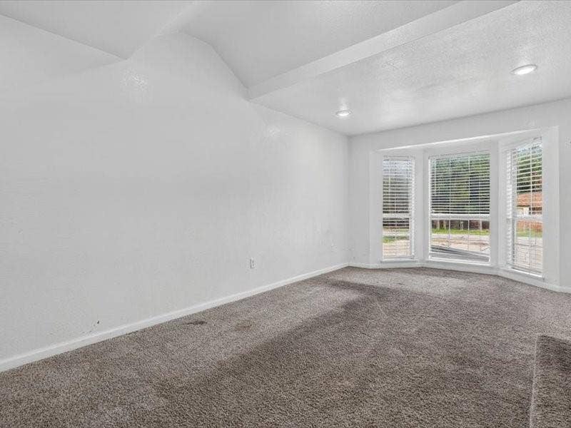 6633 Emhouse Street, Dallas, TX 75232 6633 Emhouse Street, Dallas, TX 75232