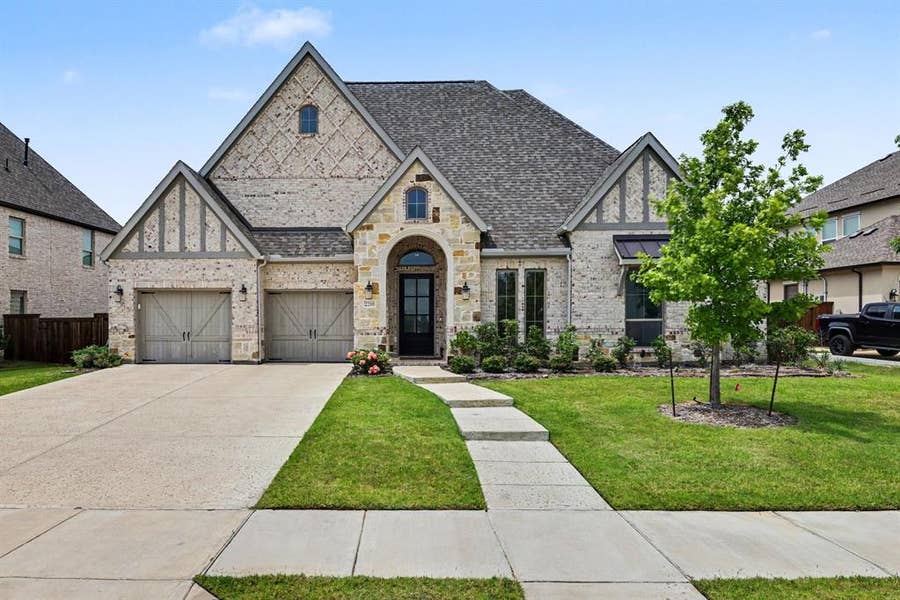 Property photo for 2200 Shady Hill Drive, Prosper, TX