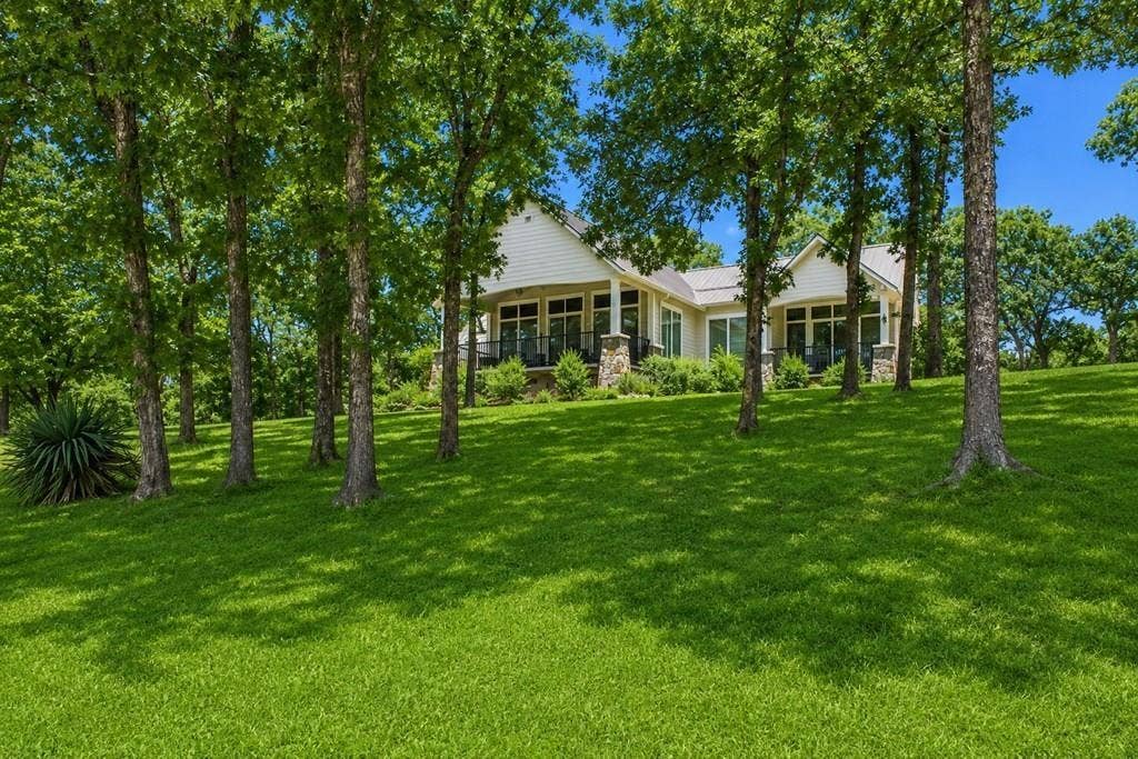 8307 Charlya Drive, Athens, TX 75752 8307 Charlya Drive, Athens, TX 75752