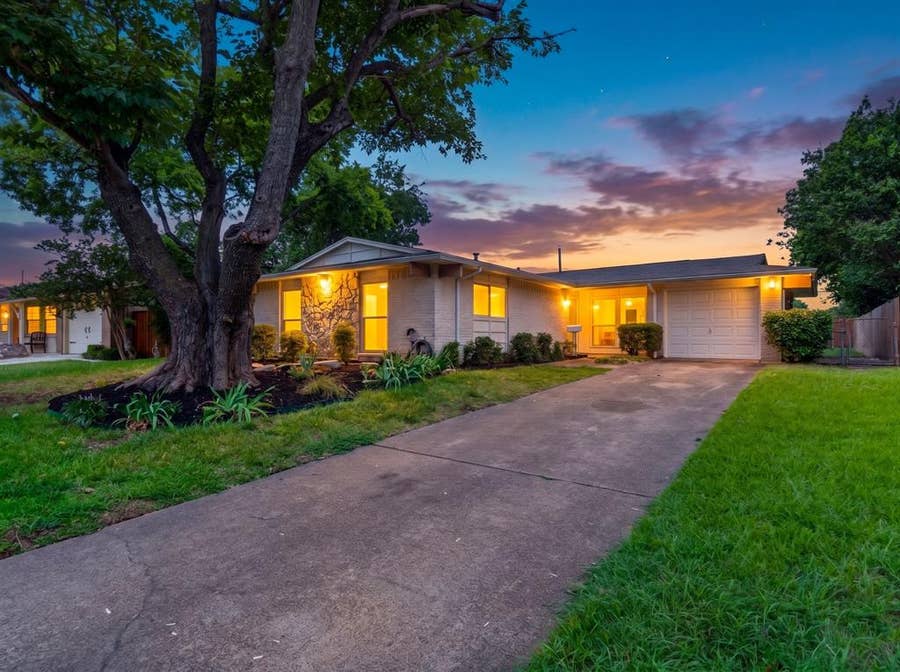Property photo for 833 Brentwood Lane, Richardson, TX