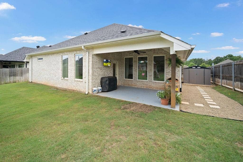 1121 Nate Circle, Bullard, TX 75757 1121 Nate Circle, Bullard, TX 75757
