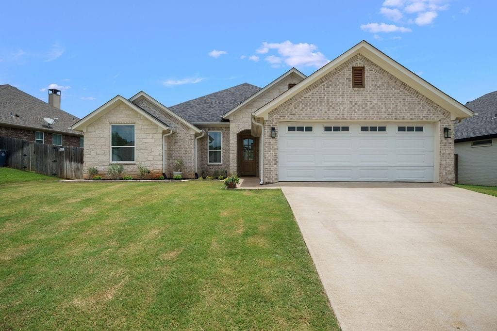 1121 Nate Circle, Bullard, TX 75757 1121 Nate Circle, Bullard, TX 75757