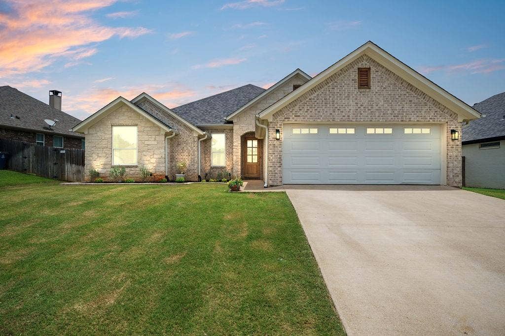 1121 Nate Circle, Bullard, TX 75757 1121 Nate Circle, Bullard, TX 75757