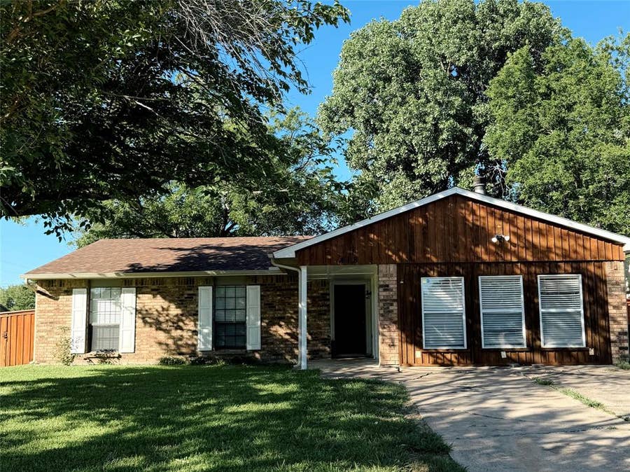 Property photo for 418 Woodcrest Way, Forney, TX