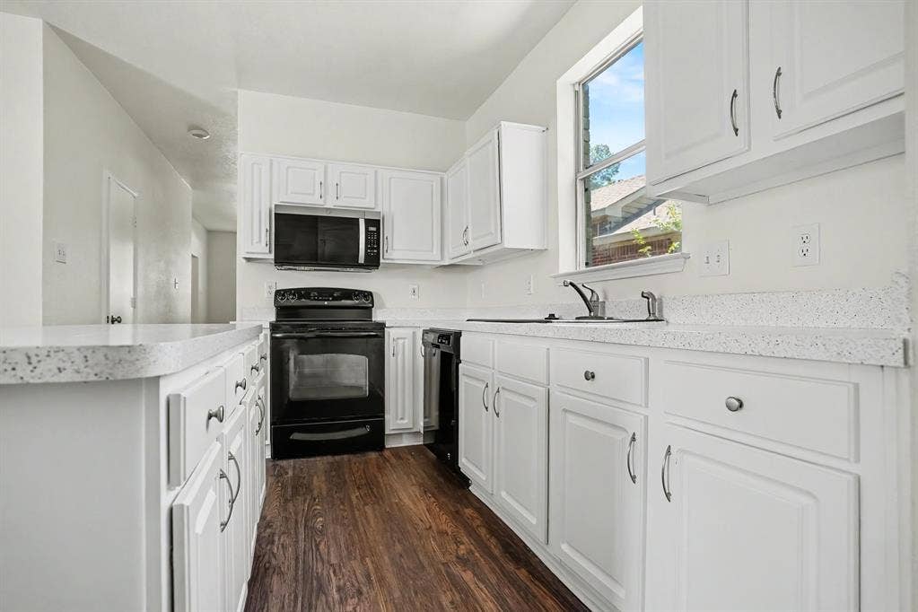 1153 Weaver Street, Cedar Hill, TX 75104 1153 Weaver Street, Cedar Hill, TX 75104