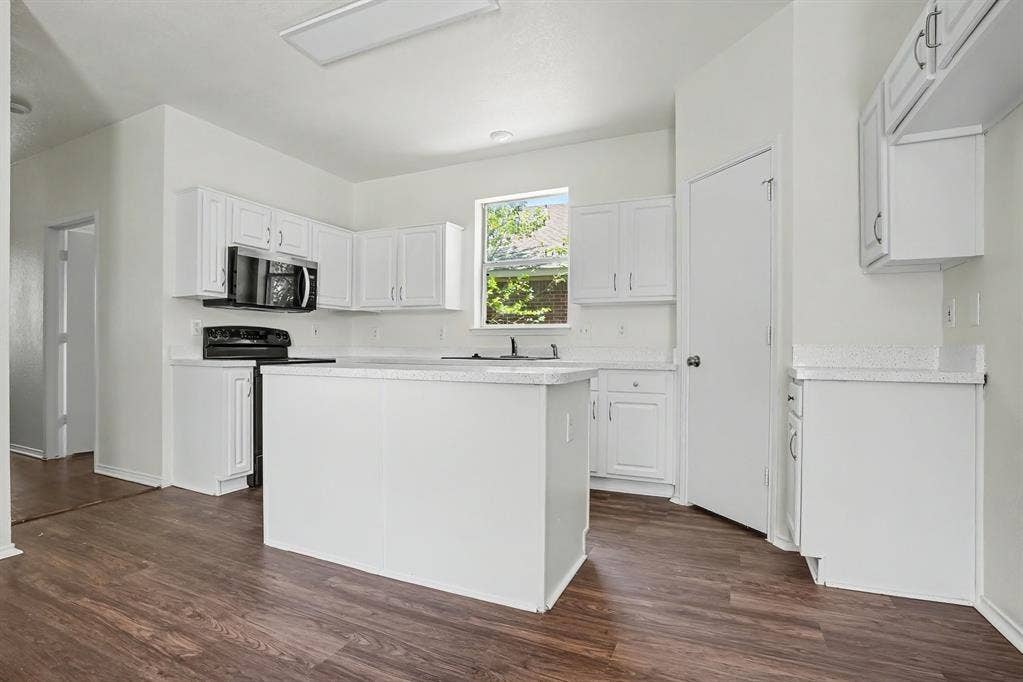 1153 Weaver Street, Cedar Hill, TX 75104 1153 Weaver Street, Cedar Hill, TX 75104