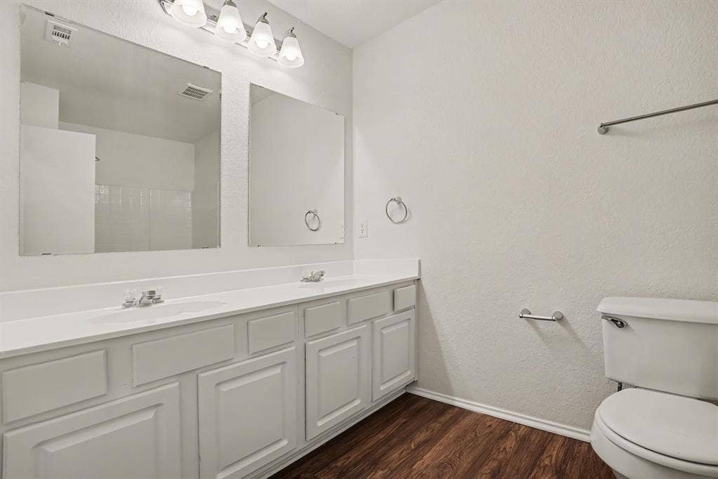 1153 Weaver Street, Cedar Hill, TX 75104 1153 Weaver Street, Cedar Hill, TX 75104
