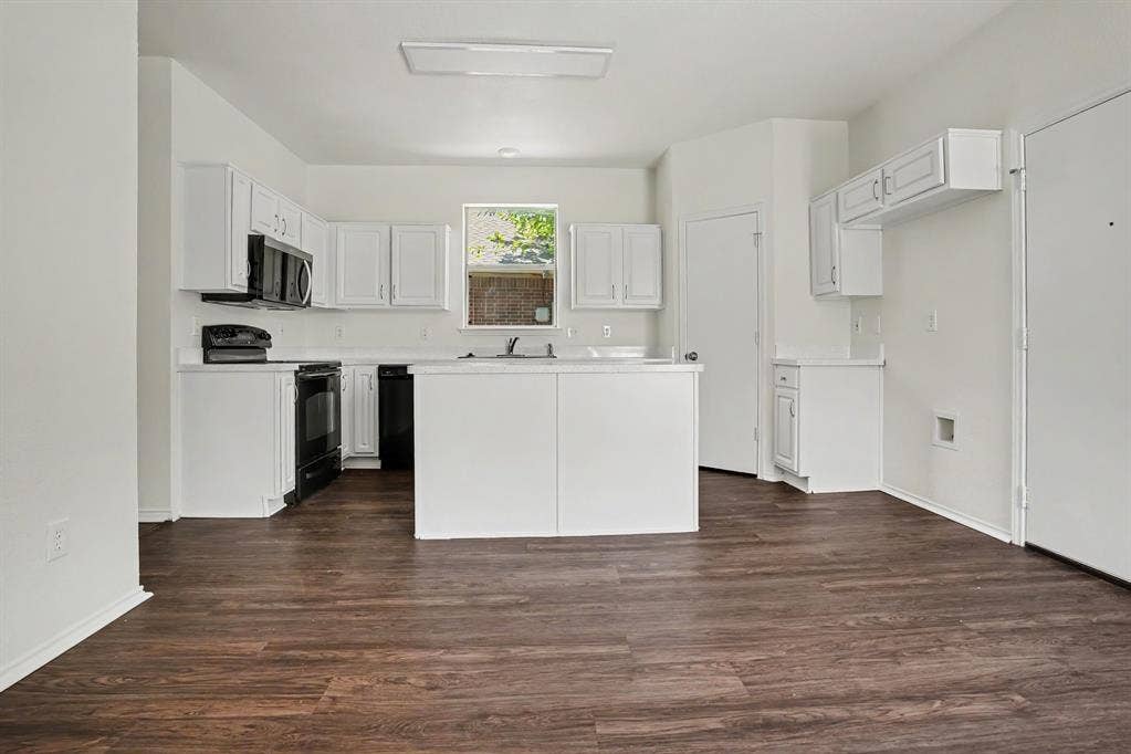 1153 Weaver Street, Cedar Hill, TX 75104 1153 Weaver Street, Cedar Hill, TX 75104