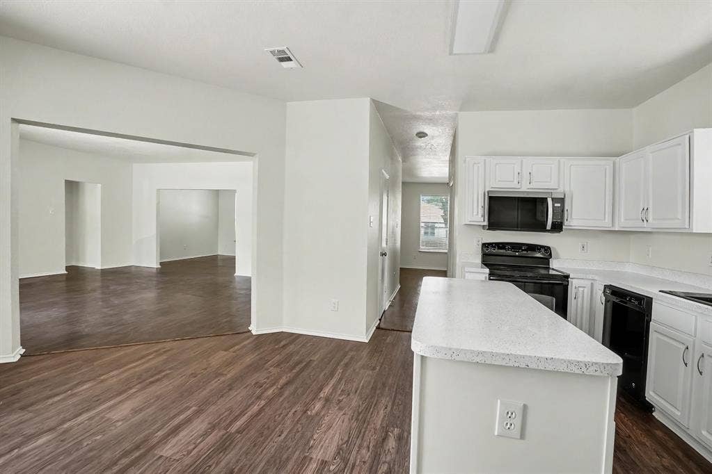 1153 Weaver Street, Cedar Hill, TX 75104 1153 Weaver Street, Cedar Hill, TX 75104