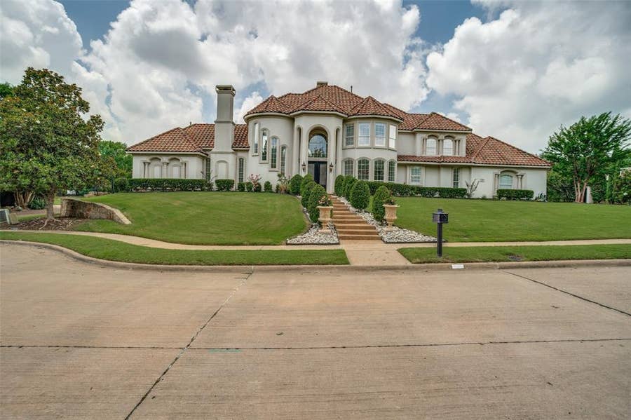 Property photo for 2200 Woodbridge Drive, McKinney, TX