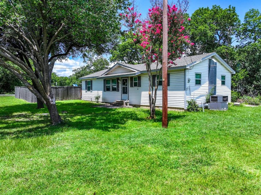 Property photo for 400 C B Davidson, Fate, TX