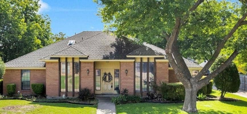 Property photo for 3630 Ridgewood Drive, Grand Prairie, TX