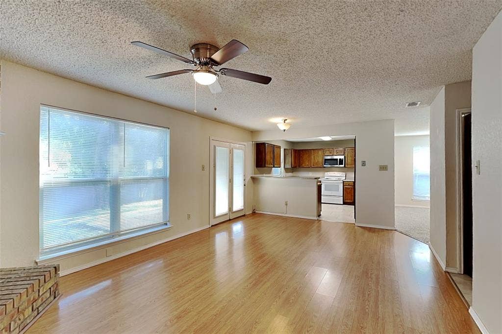 1716 Stoneway Drive, Grapevine, TX 76051 1716 Stoneway Drive, Grapevine, TX 76051