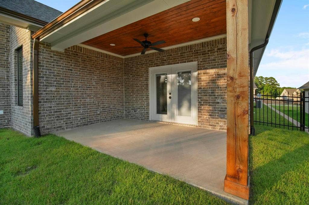 9244 Villas Court, Tyler, TX 75703 9244 Villas Court, Tyler, TX 75703
