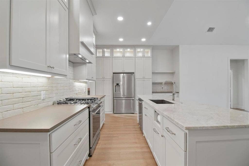 9244 Villas Court, Tyler, TX 75703 9244 Villas Court, Tyler, TX 75703