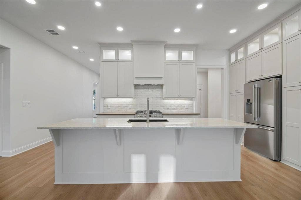 9244 Villas Court, Tyler, TX 75703 9244 Villas Court, Tyler, TX 75703