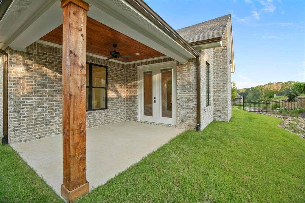 9244 Villas Court, Tyler, TX 75703 9244 Villas Court, Tyler, TX 75703