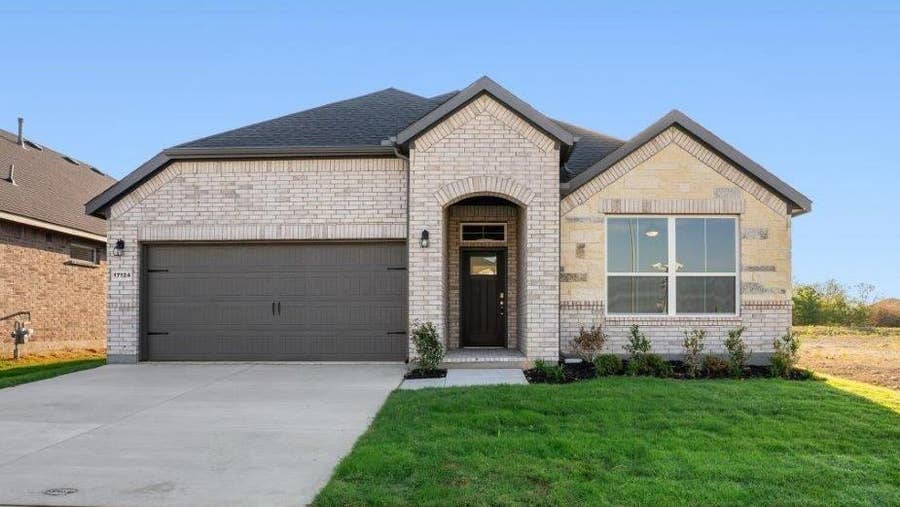 Property photo for 17124 MANZANILLA Drive, Justin, TX