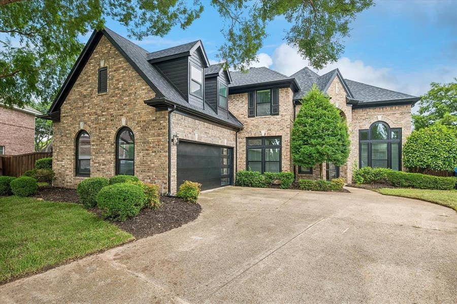 Property photo for 407 Greenway Court, Coppell, TX