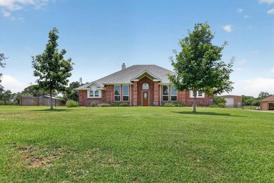 Property photo for 140 Oakwood Court, Lakeside, TX