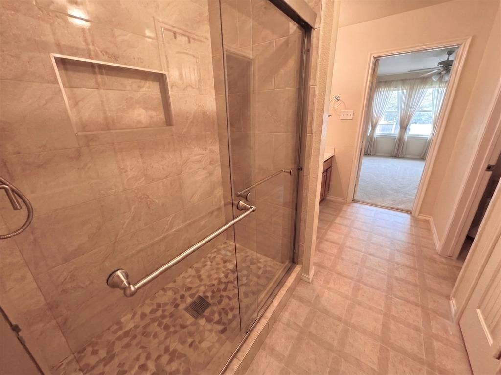2006 Times Road, Heartland, TX 75126 Primary Shower Updated