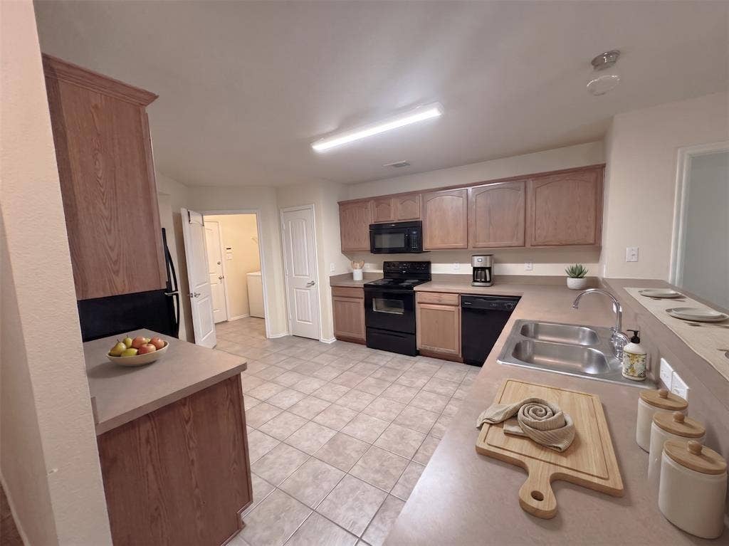 2006 Times Road, Heartland, TX 75126 Kitchen - all photos virtually staged