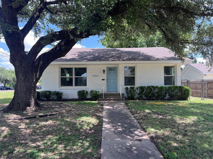 Property photo for 3200 Proctor Avenue, Waco, TX