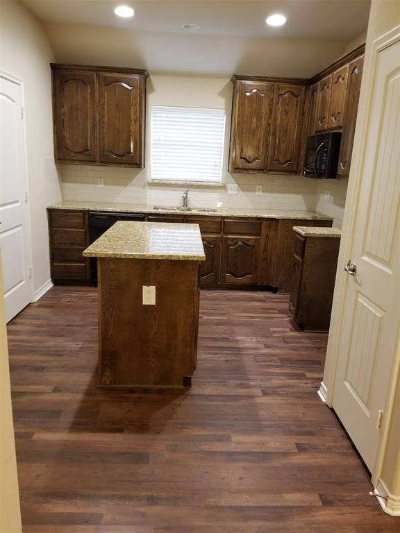 2121 Colby Lane, Wylie, TX 75098 Granite and new backsplash installed