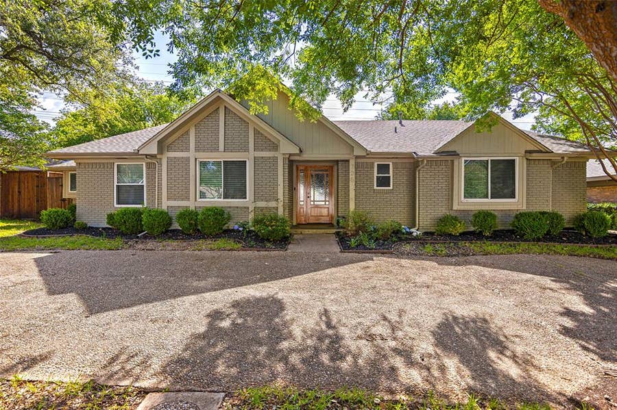 Property photo for 7251 Crooked Oak Drive, Dallas, TX