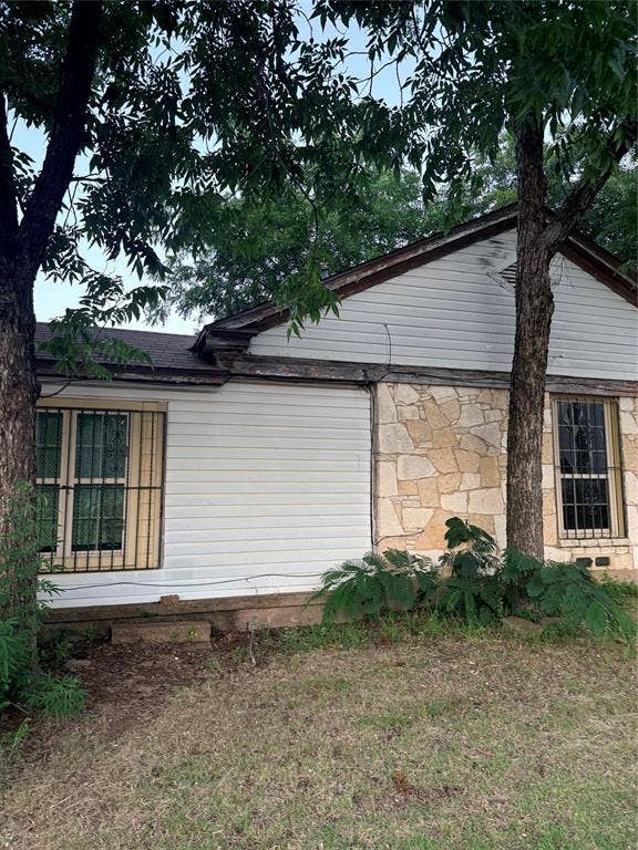Property photo for 4027 Penrod Avenue, Cockrell Hill, TX