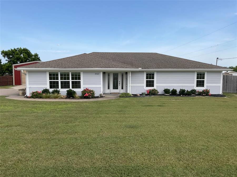 Property photo for 3565 W Moonlight Drive, Robinson, TX