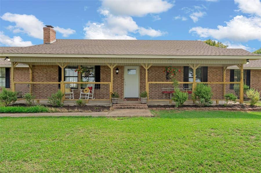Property photo for 4381 County Line Parkway, Mart, TX