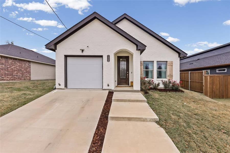 Property photo for 1326 Hemphill Street, Greenville, TX