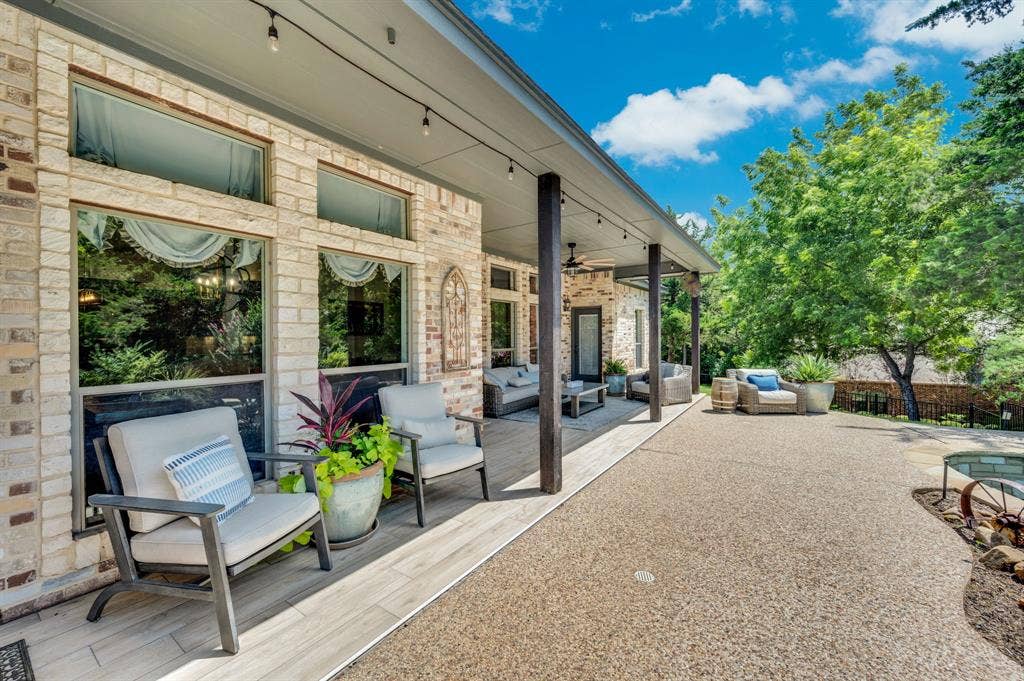 3840 Angela Court, Midlothian, TX 76065